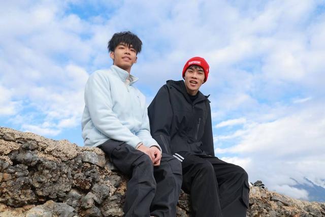 华体会体育登录入口-一个轮椅少年在足球场当守门员：撕去“励志”标签，为“普通”欢呼
